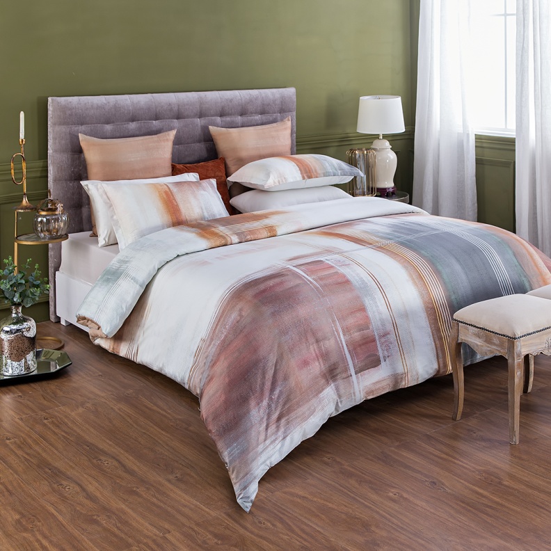 Adding Warm Hues to Cosy Space